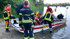 Gemeinsamer Übungsdienst auf dem Wasser