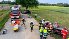 Schwerer Verkehrsunfall in Eckel: Rettungskräfte üben den Ernstfall