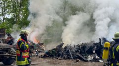 Brand in Müllumschlaganlage in Nenndorf sorgt für größeren Feuerwehreinsatz