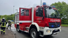 Brand in Müllumschlaganlage in Nenndorf sorgt für größeren Feuerwehreinsatz