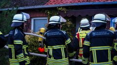 Einsatzübung fordert Feuerwehren und Rettungsdienst in Iddensen