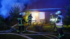 Einsatzübung fordert Feuerwehren und Rettungsdienst in Iddensen