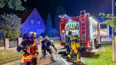 Brand an Gartenlaube nach Verpuffung einer Gasflasche