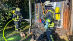 Brand an Gartenlaube nach Verpuffung einer Gasflasche