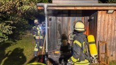 Brand an Gartenlaube nach Verpuffung einer Gasflasche